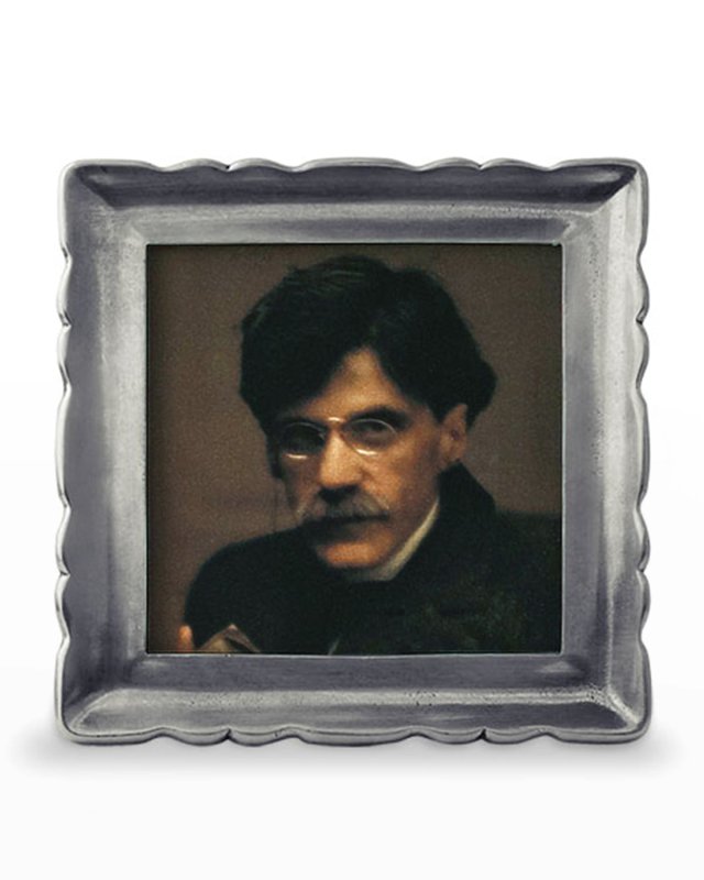Medium Carretti Square Frame