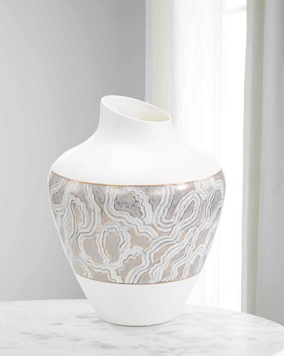 Amrita Vase I