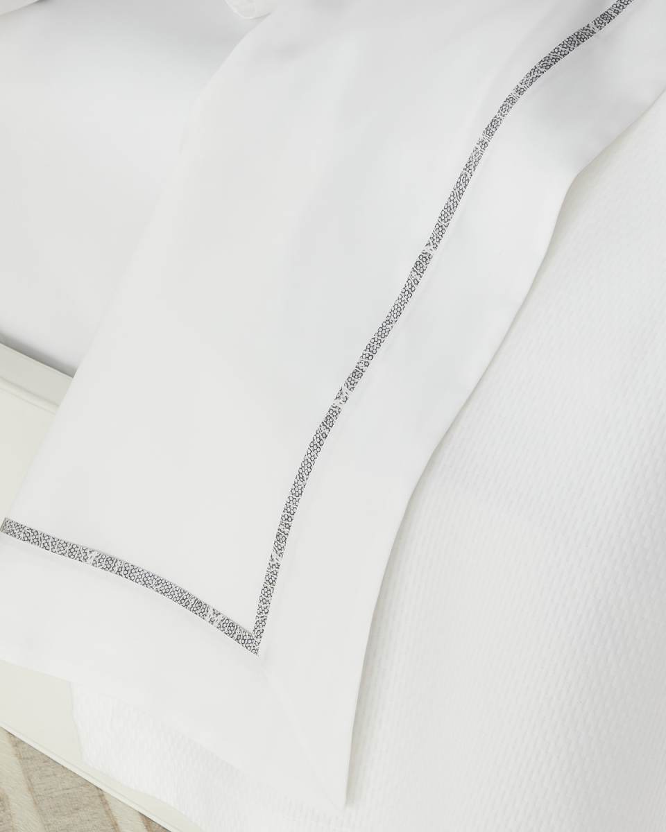 Emilia Full/Queen Flat Sheet