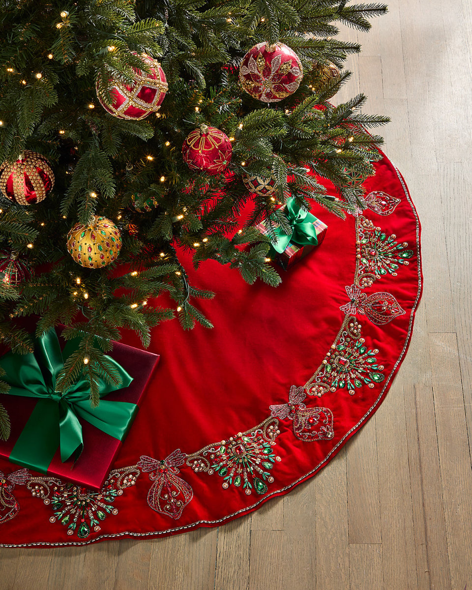 Classic Christmas Ornament Tree Skirt