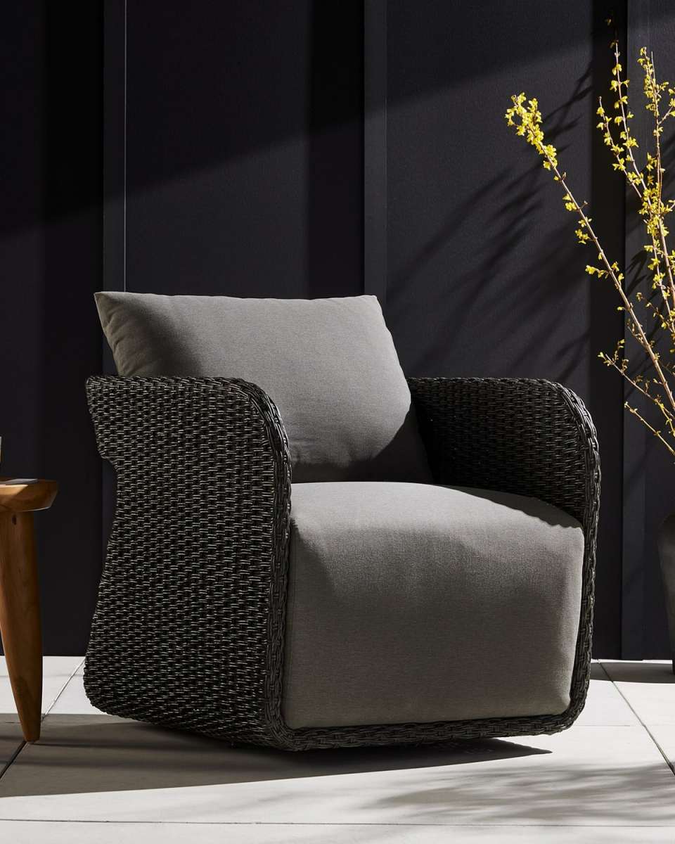 Geneva Outdoor Swivel Chair