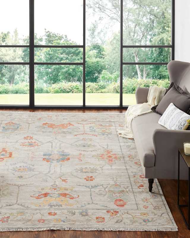 Hillcastle Hand Knotted Rug, 6' x 9'