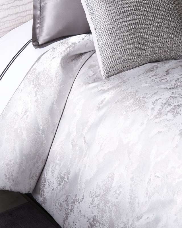 Luna Duvet,
