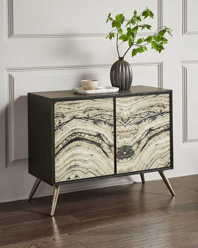 Rockee 2-Door Chest