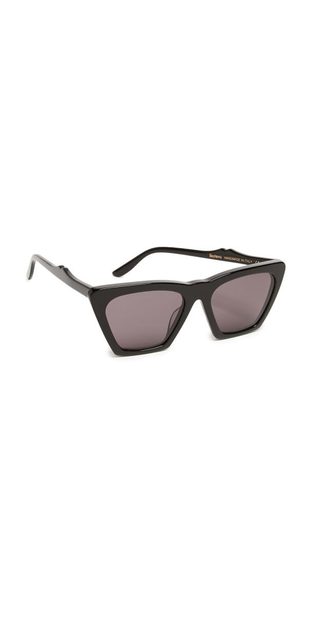 Illesteva Lisbon Sunglasses Black