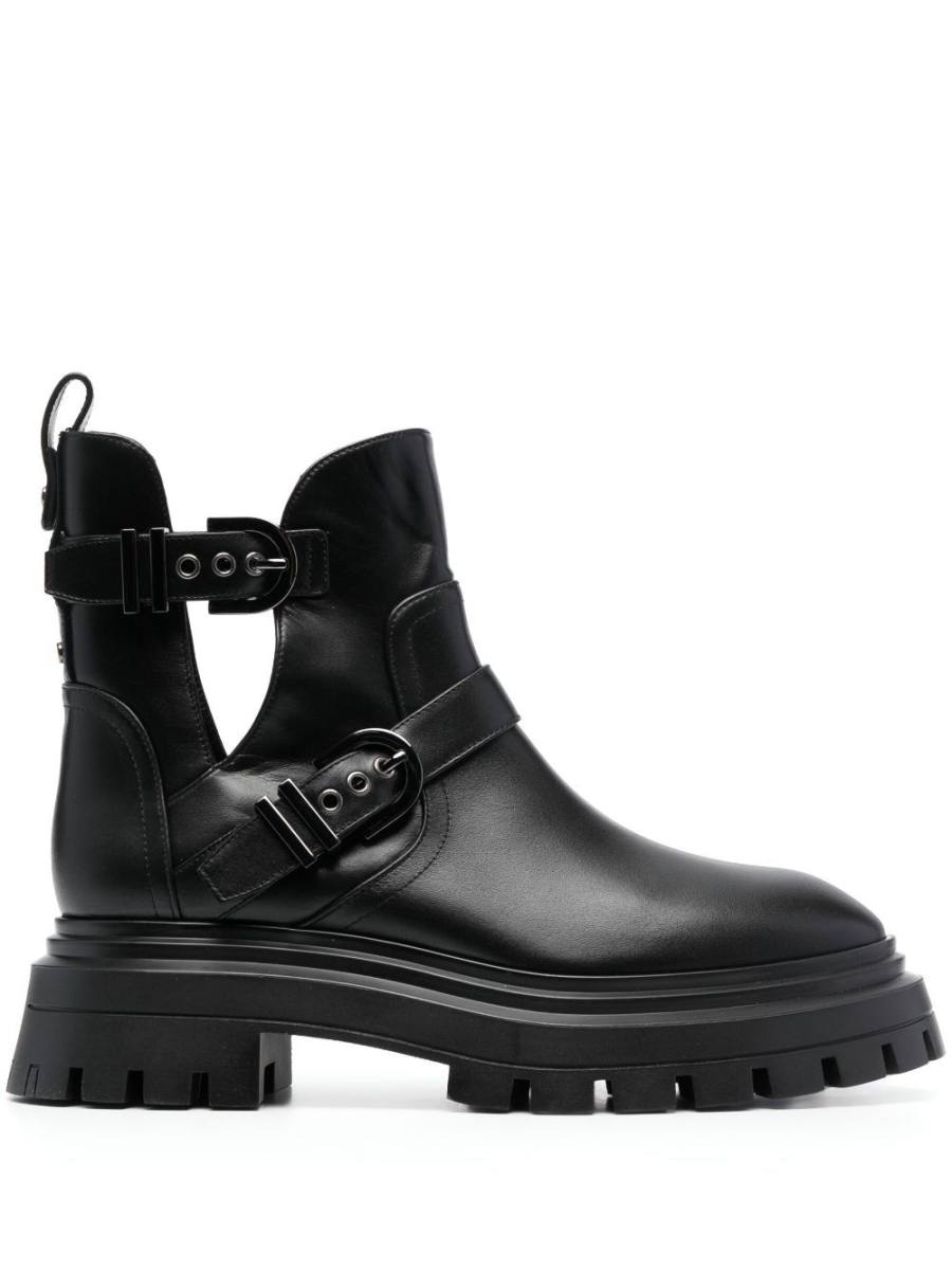 buckle-fastening leather ankle boots