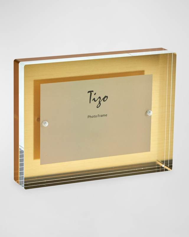 LUCITE FLOATING FRAME, 4" x 6"
