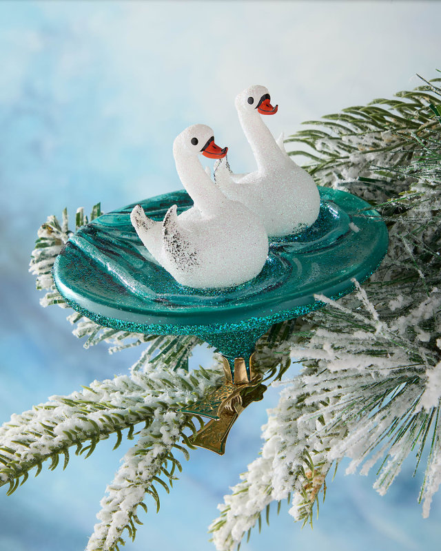 Swans on Clip Christmas Ornament
