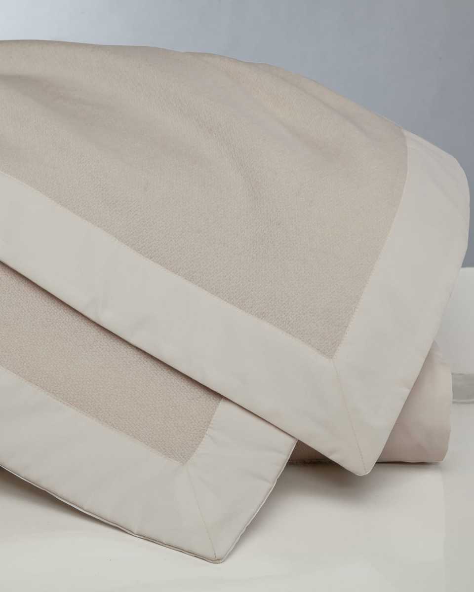 Queen Serena Cashmere Blanket