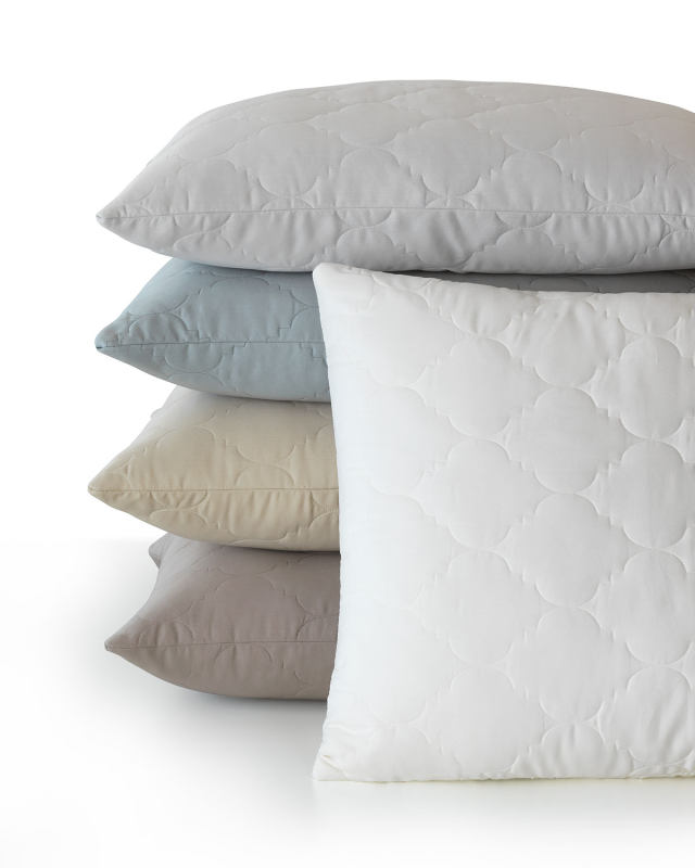 Violetta Pillow