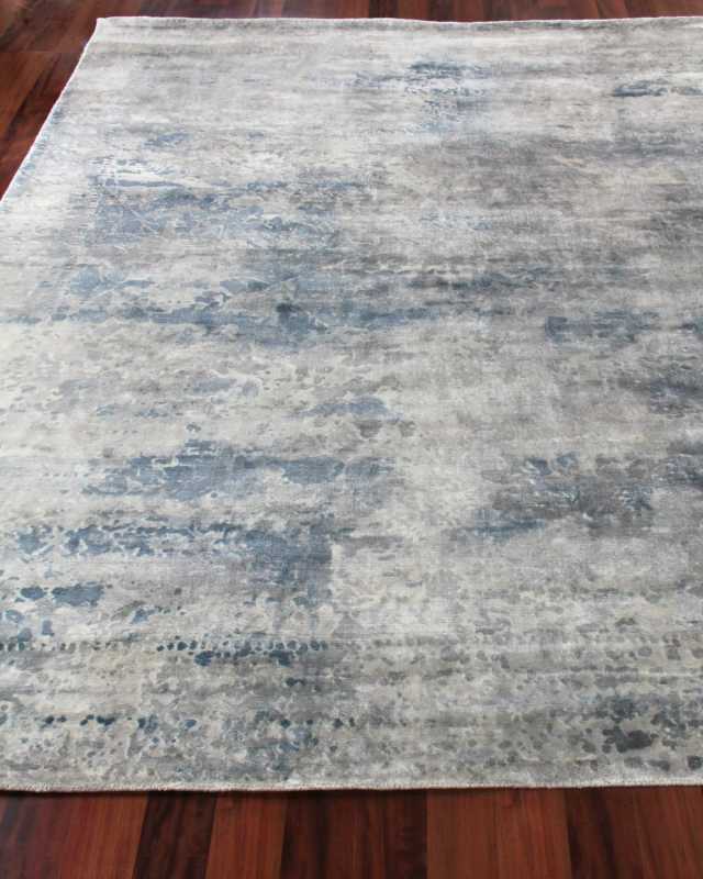 Yinlo Hand-Loomed Rug, 9' x 12'