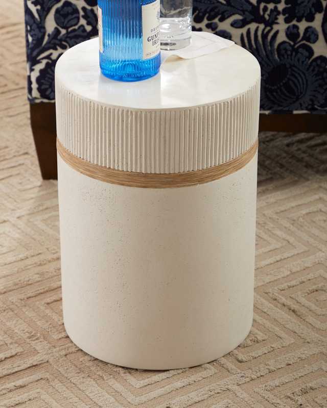 Cienaga Drink Table