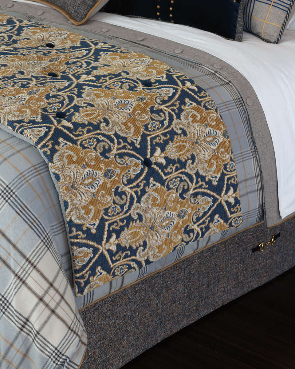 Arthur Bed Scarf