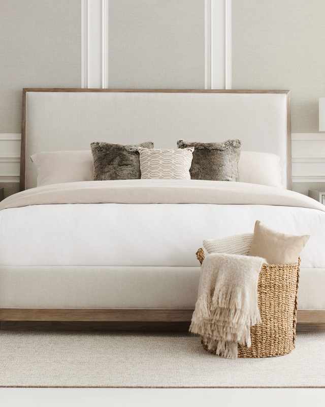 The Stage Is Set Queen Bed