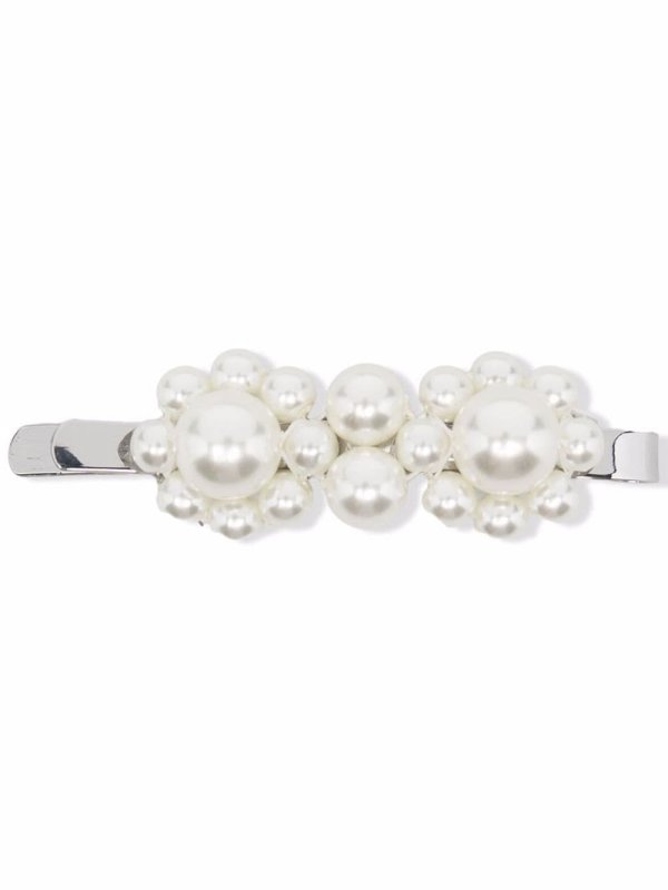 pearl-embellished hair clip