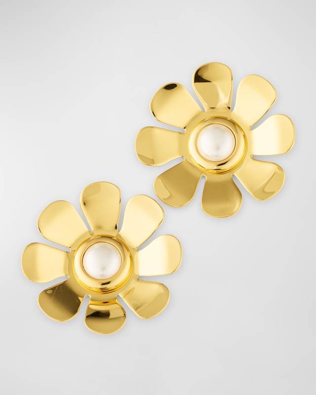Daisy Button Earrings