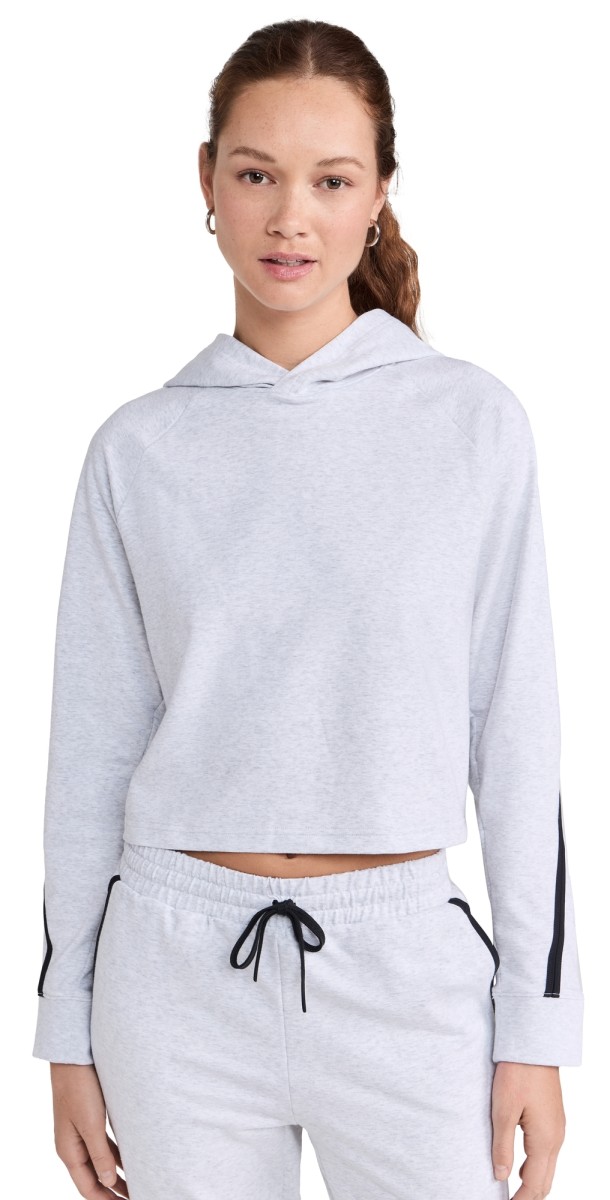 On Movement Hoodie Crater