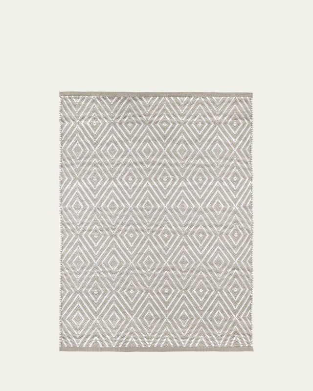 Diamond Handwoven Indoor/Outdoor Rug, 5' x 8'