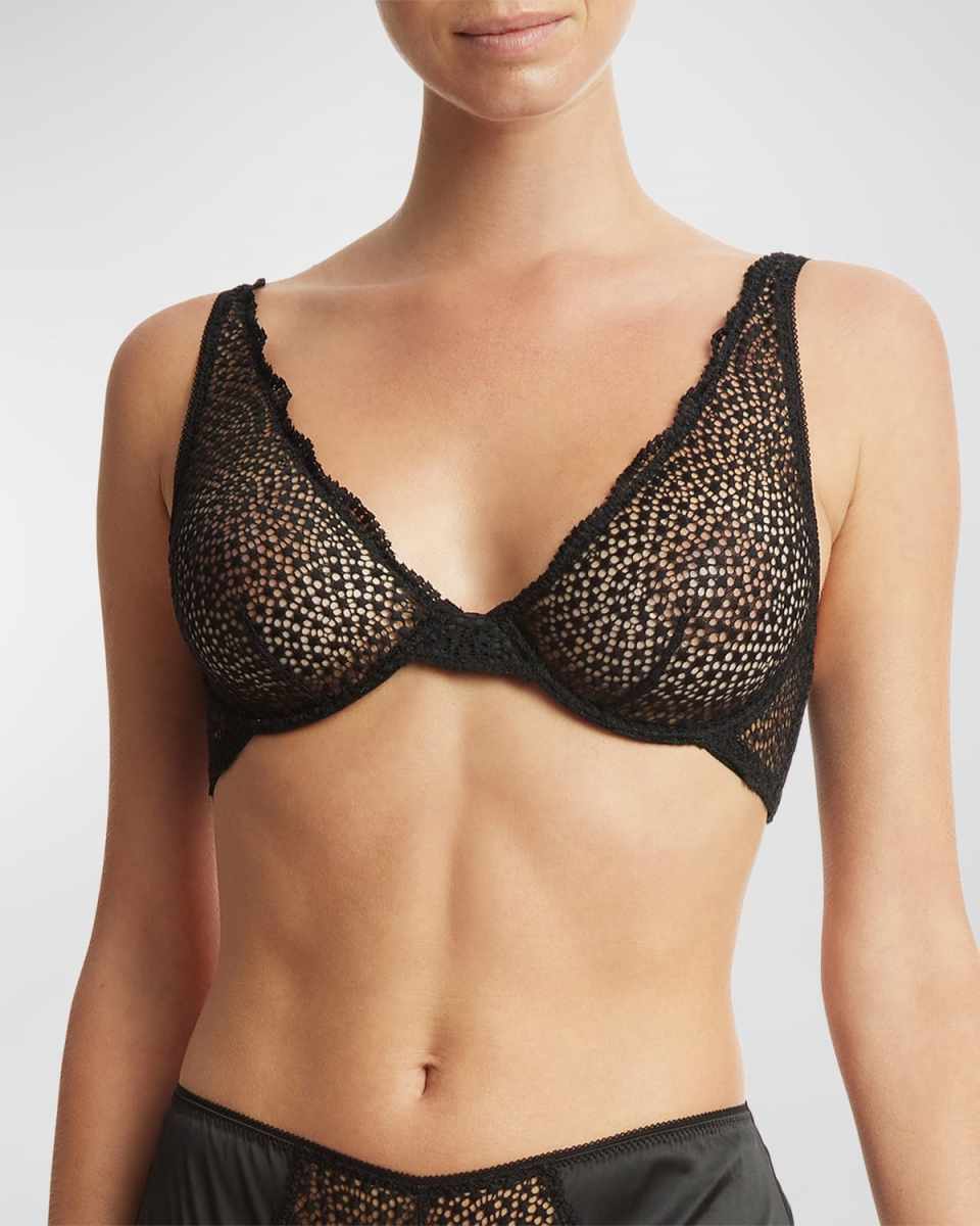 Wrapped Around You Geometric Lace B