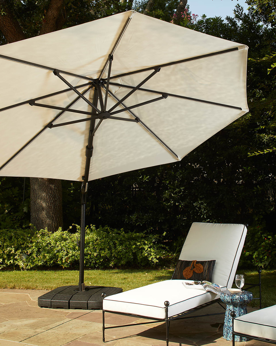 Zurich Solar Cantilever Umbrella, 11'