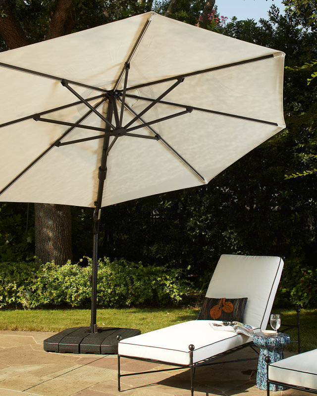 Zurich Solar Cantilever Umbrella, 11'
