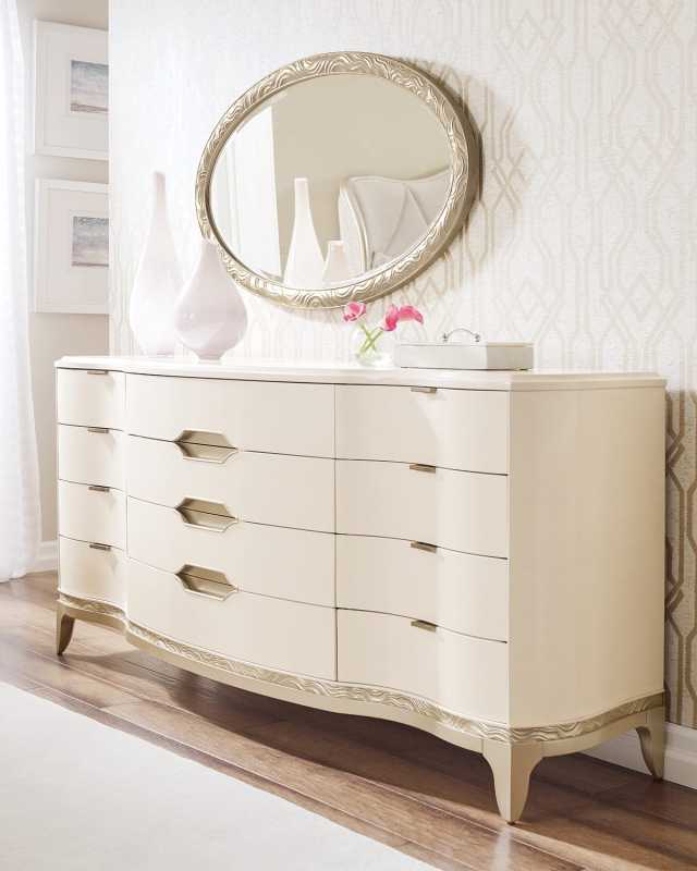 Adela Dresser