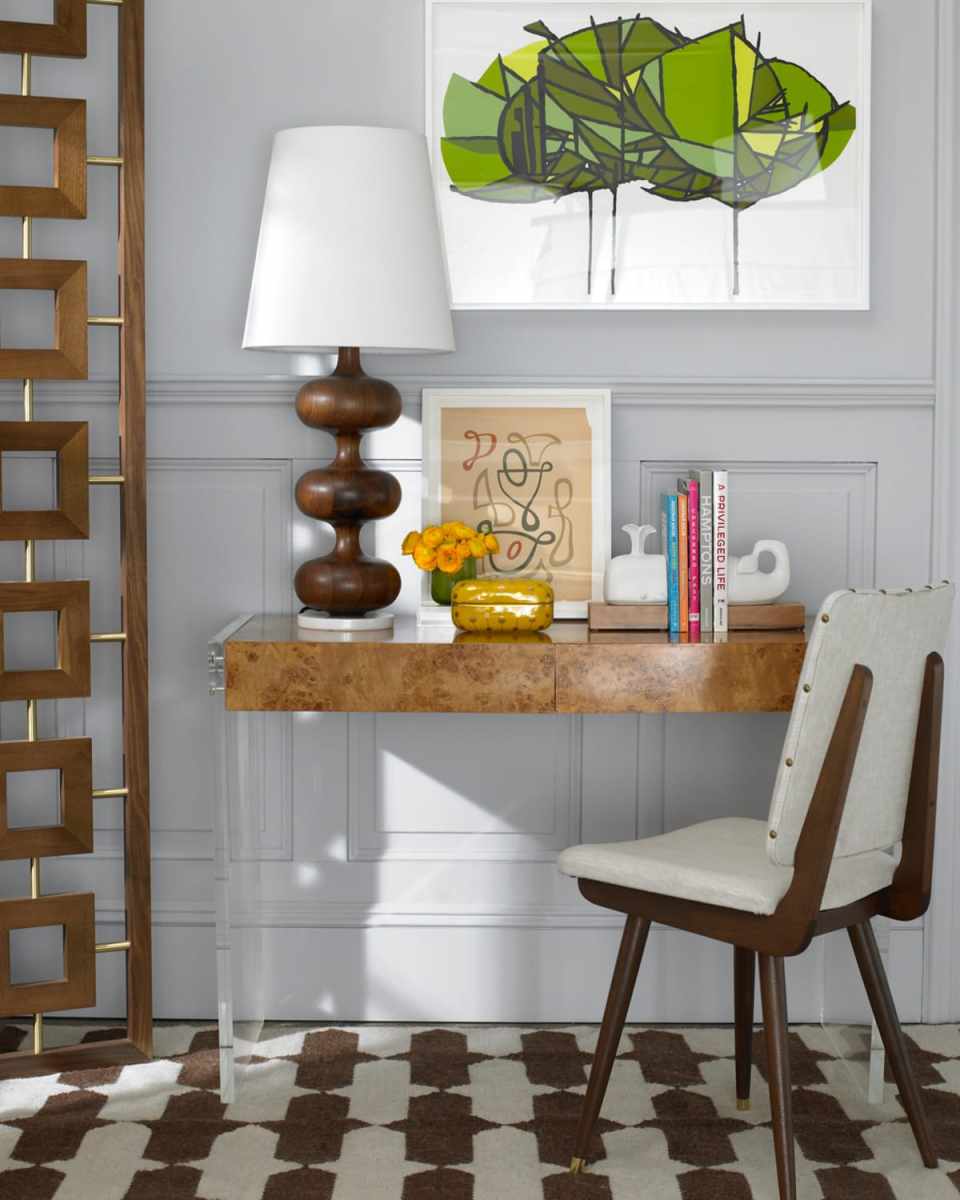 Bond Desk