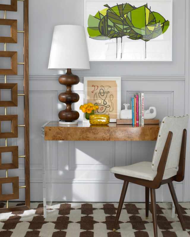 Bond Desk