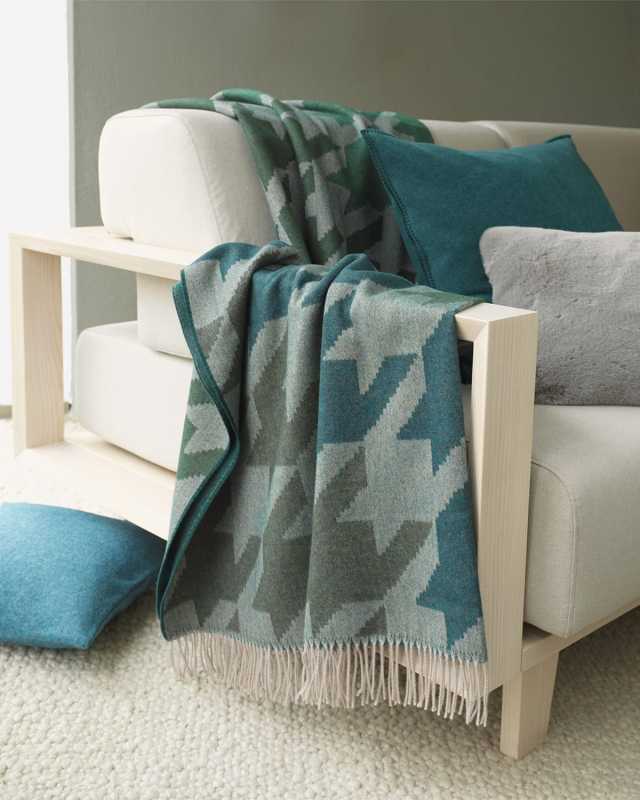 Carnaby 101 Wool Throw, 53" x 77"