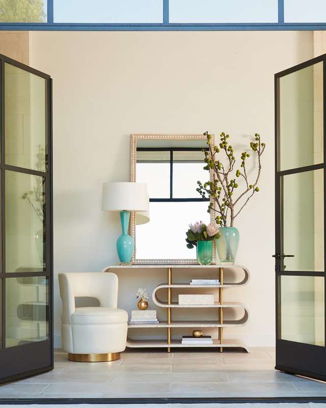 Traverse White Console