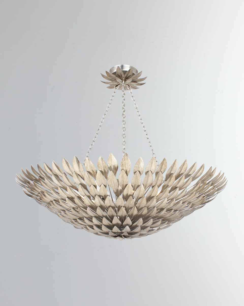 Broche 8-Light Chandelier