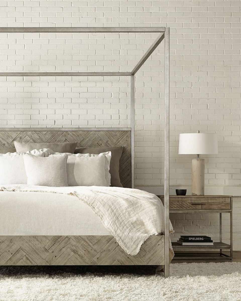 Alvar Nightstand