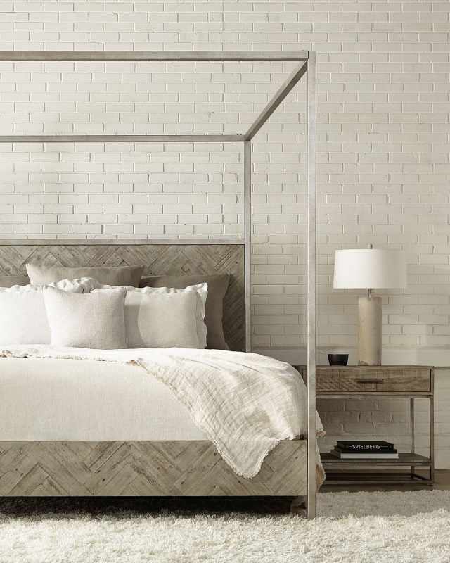 Alvar Nightstand