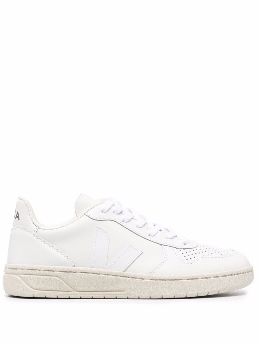 V-10 low-top sneakers