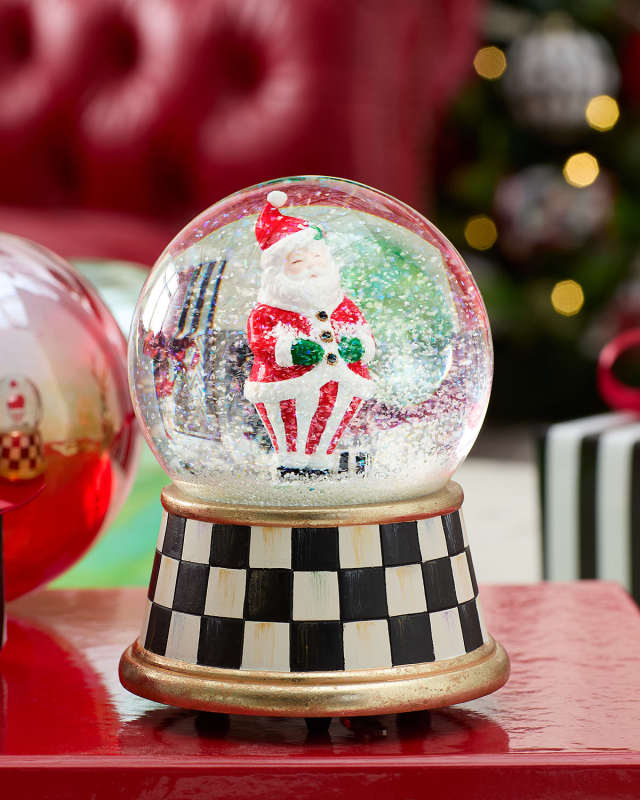 Nick's Pick Santa Courtly Check Snowglobe