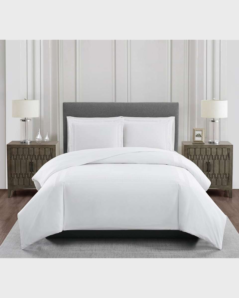 Bristol Embroidered Queen 3-Piece Comforter Set