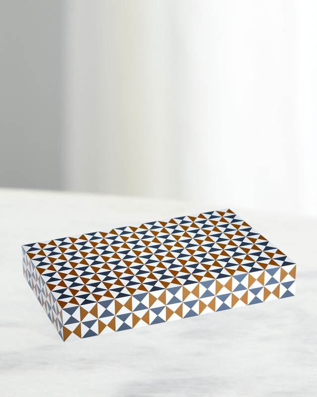 Bowtie Backgammon Set