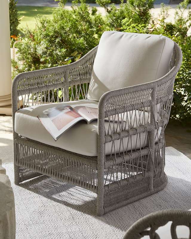 Mara Outdoor Lounge Chair