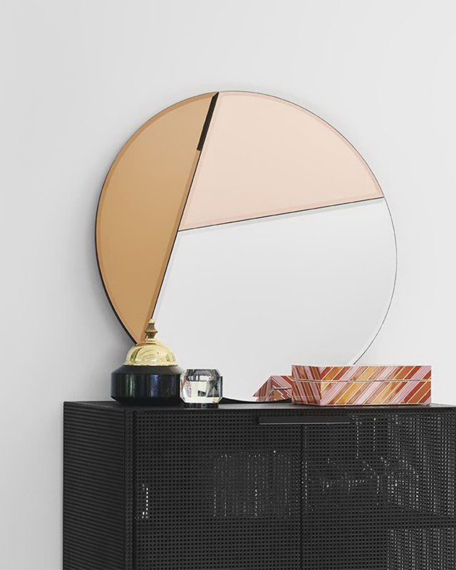 Nouveu 70 Mirror