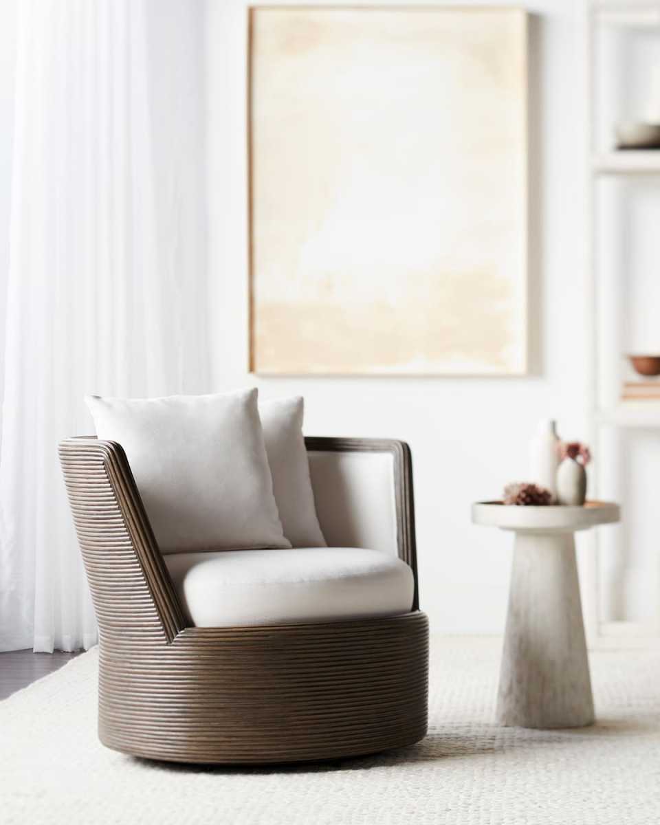 Pismo Swivel Chair