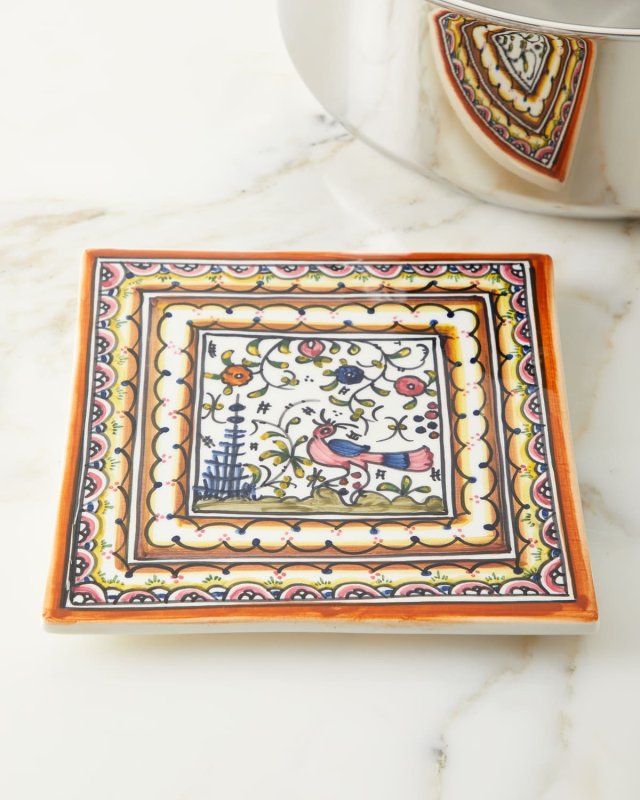 Pavoes Trivet