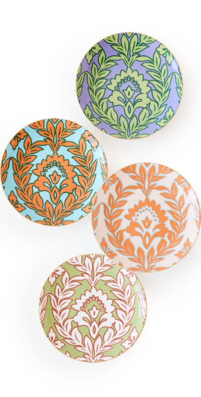 La Double J Side Plates Set of 4 Mixed Spring Garland