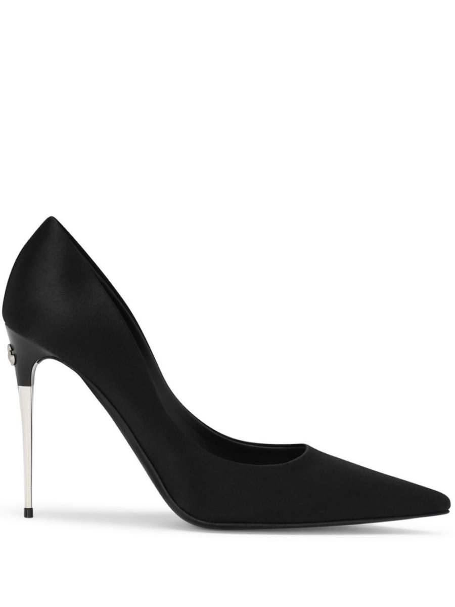 pointed leather pumps