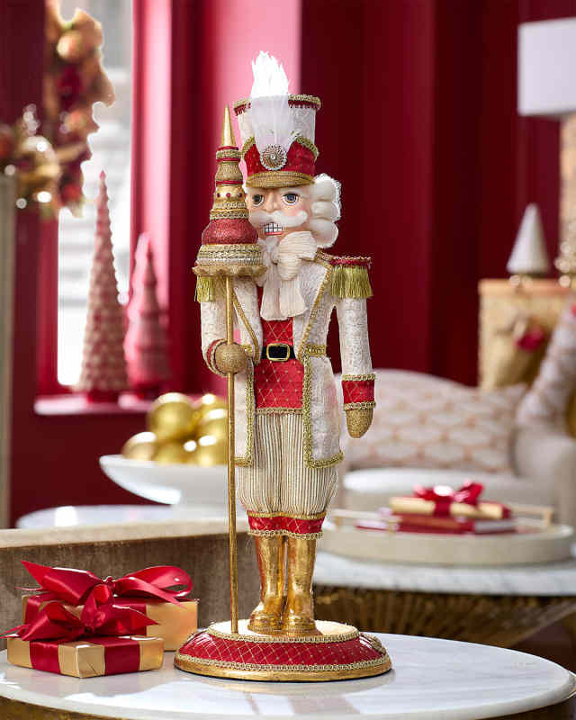 19" Gold Christmas Nutcracker