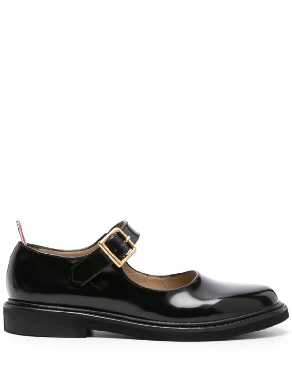 patent-leather ballerina shoes