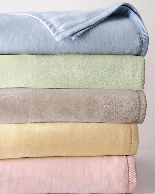 St. Mortiz King Combed Cotton Blanket, 108" x 90"