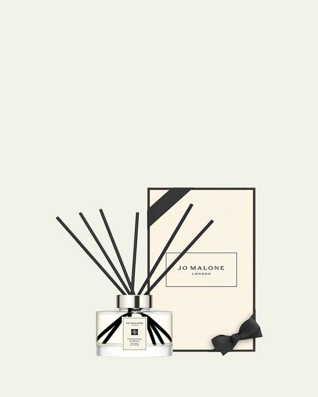 English Pear & Freesia Diffuser, 5.5 oz.