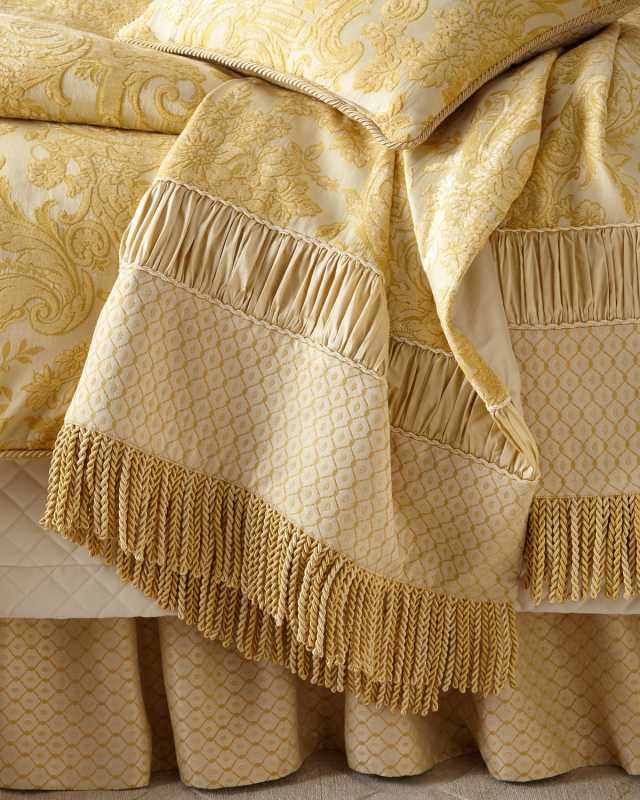 Serafina Throw