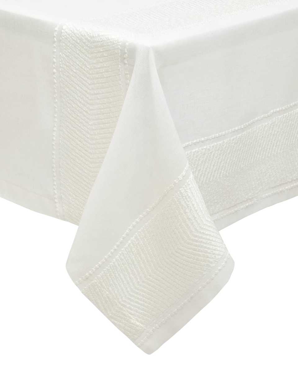 Bianca Tablecloth, 90"Dia.