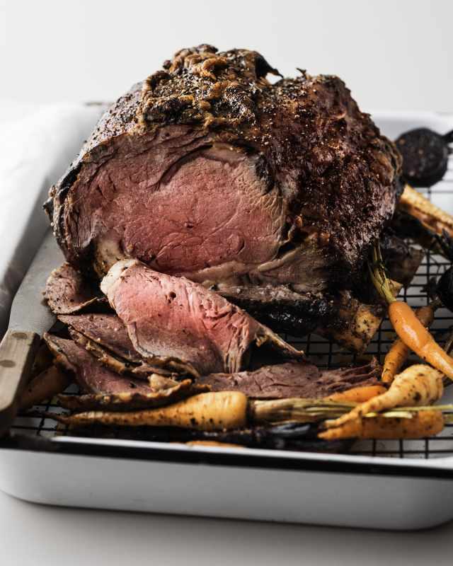 Peppercorn Bone-In Prime Rib, For 6-8 People